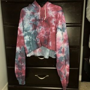 Tie-Dye crop hoodie!!
